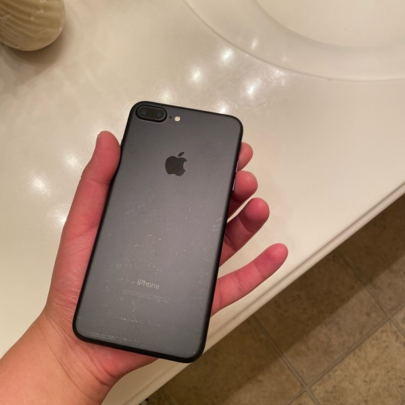 iPhone 7 Plus - Black - 256GB - Picture 12 of 14